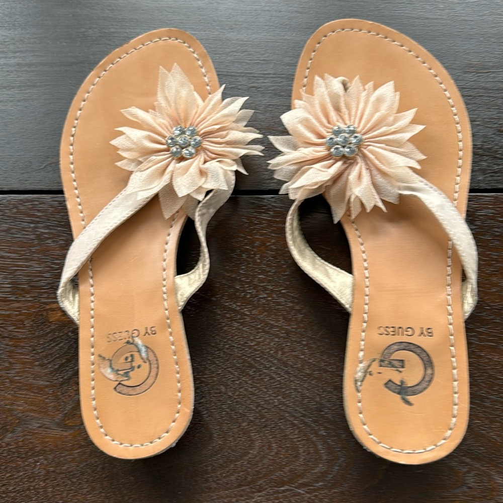 Guess Flip Flop Wedge Sandal with Tulle Flower and Jewel Embellish. 8M